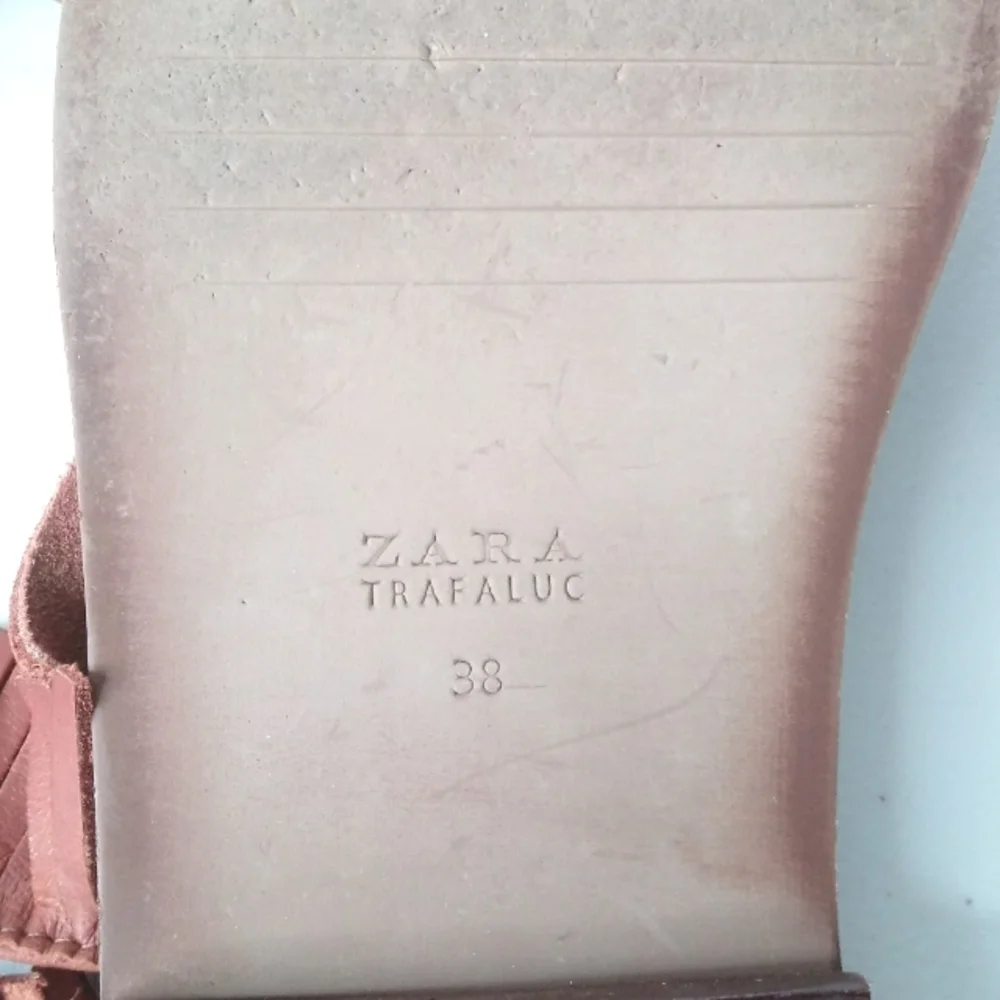 Zara Trafaluc Women's Leather Stud Detail Gladiator Fringe Strappy Flat Sandals - Picture 10 of 11